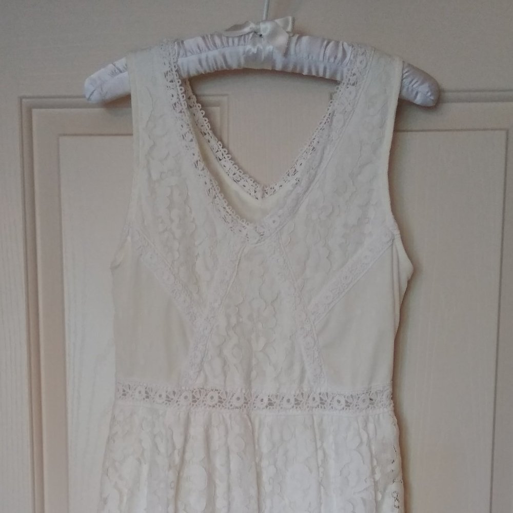 Self Esteem Sleeveless Cream Lace Knee-length Party Dress sz M/L
